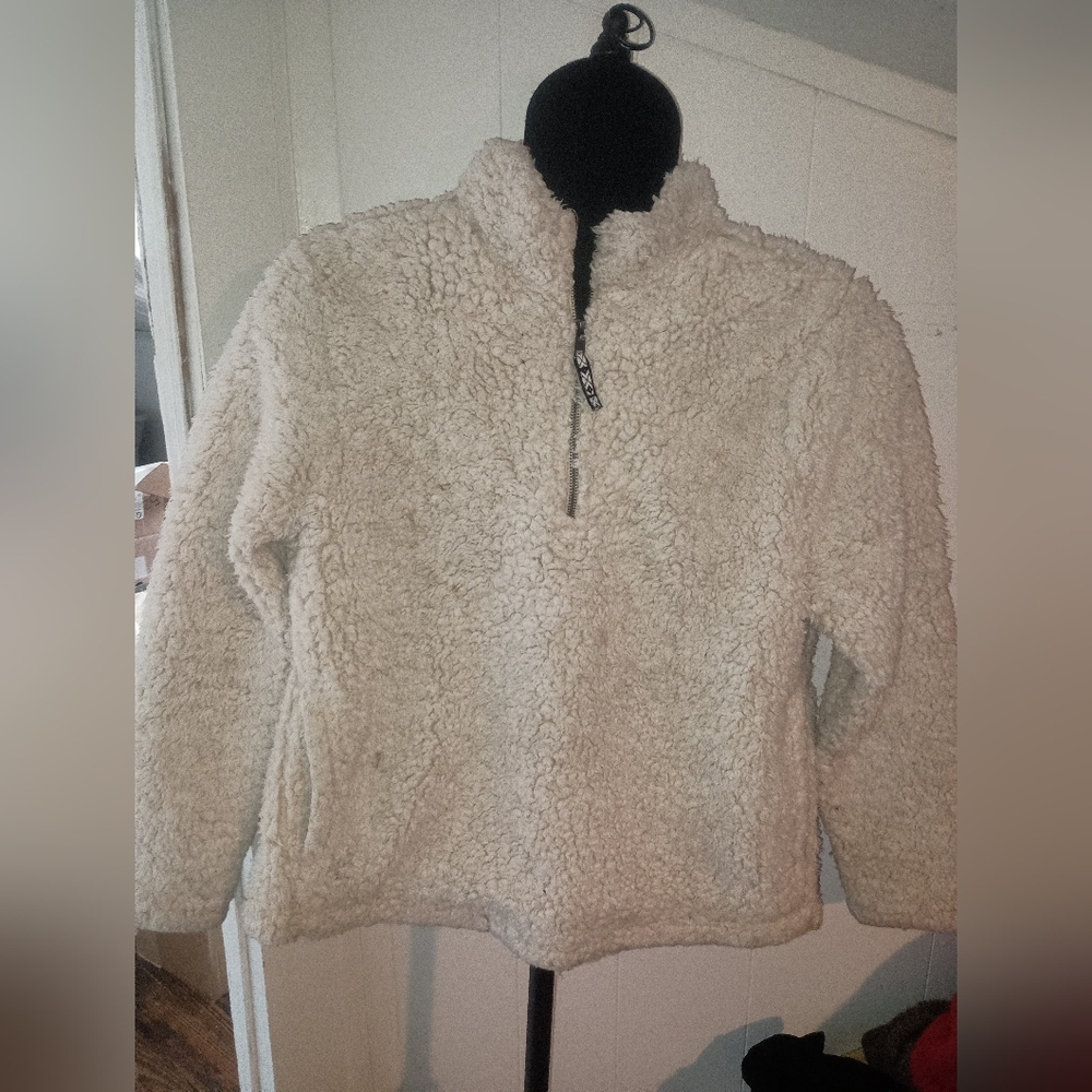 Time and Tru Cream Sherpa Fleece Pullover